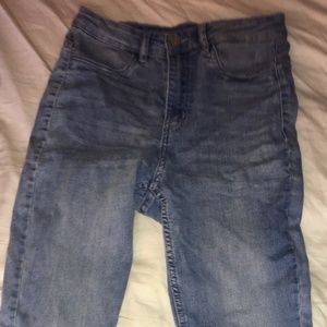 Size 6 Womens' Light Blue H&M Push Up Low Jeggings